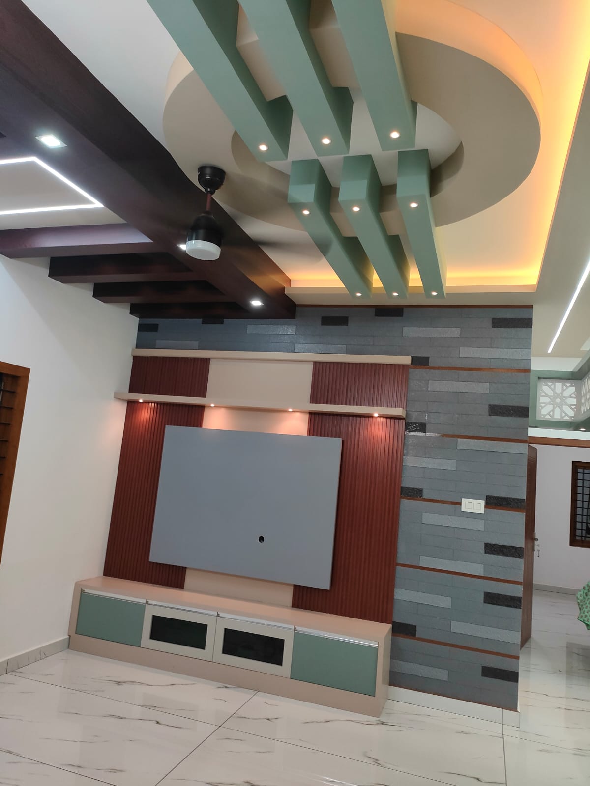 5 & 4 BHK Houses for sale in Muthuvara Center,Thrissur