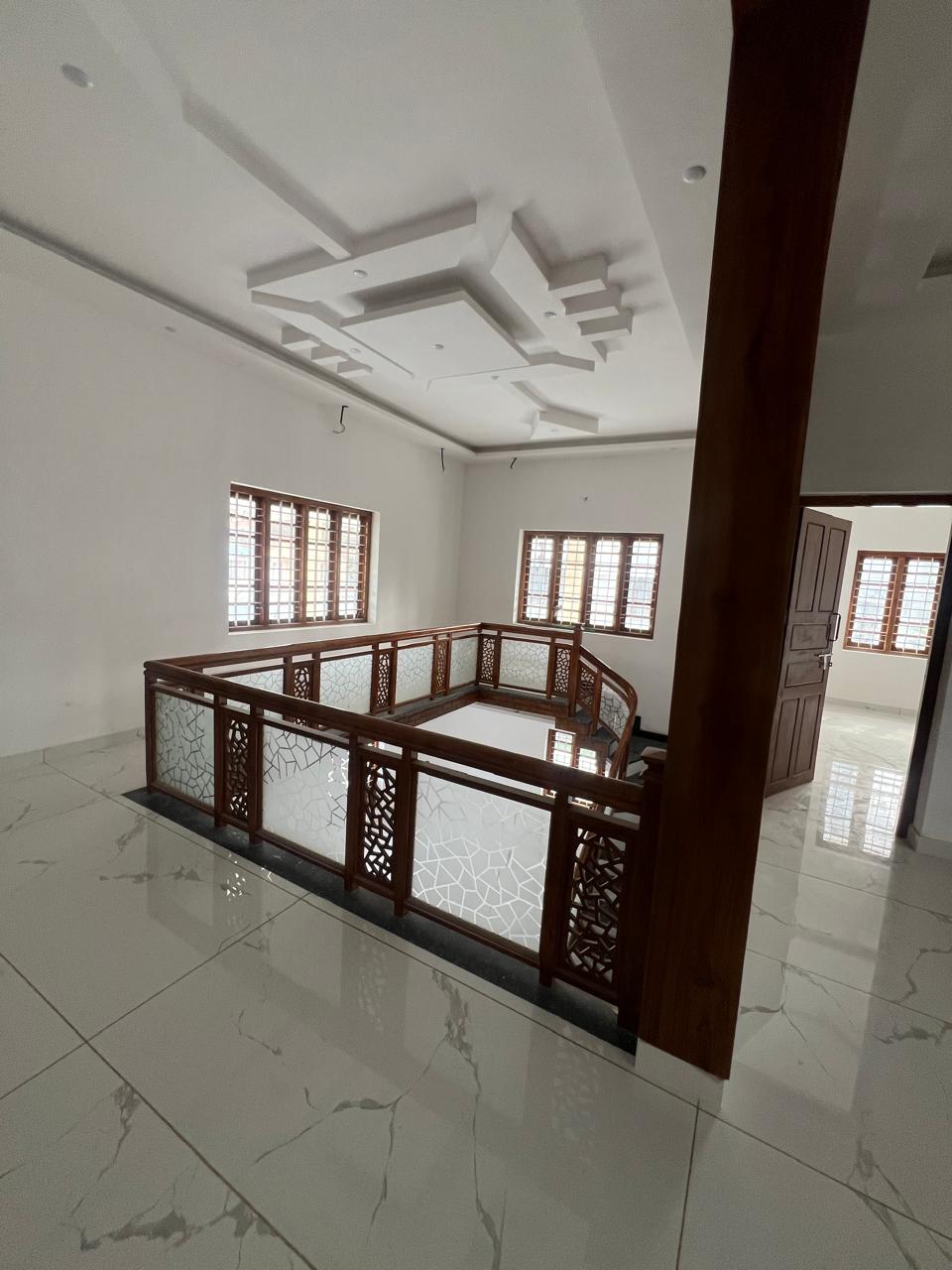🏡 5 BHK Premium House for Sale in Thiroor, Thrissur